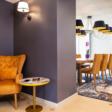 Des Lys 3* Versalhes